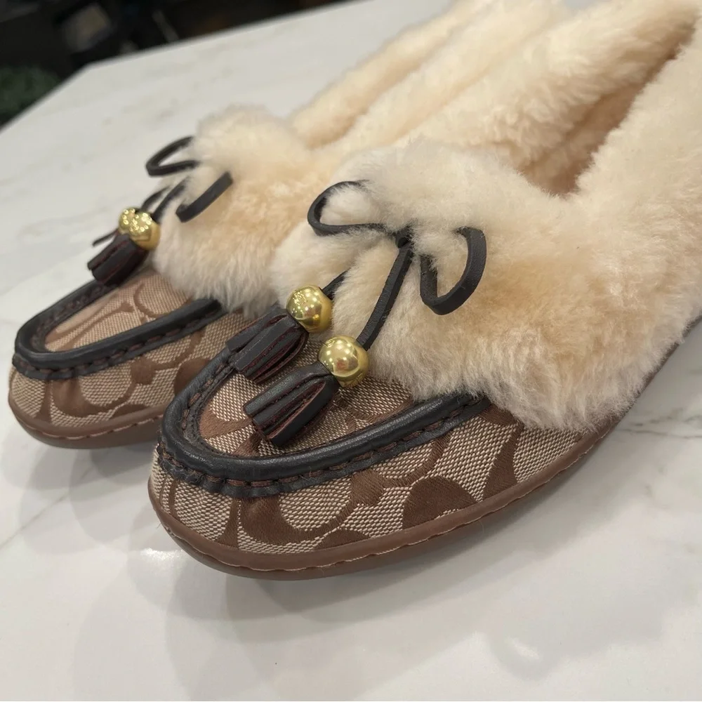 🎉2X HOST PICK🎉 Coach Fiona signature & leather shear line moccasin slippers - Picture 10 of 10